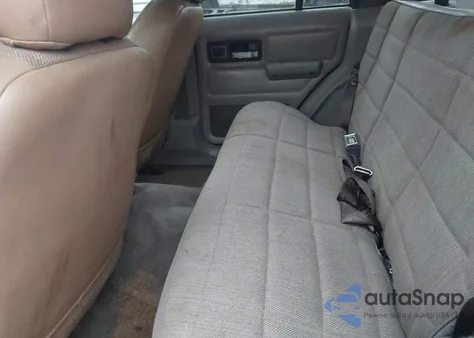 1996 Jeep Cherokee Sport/Classic from USA, damaged, VIN 1J4FJ68S4TL198630